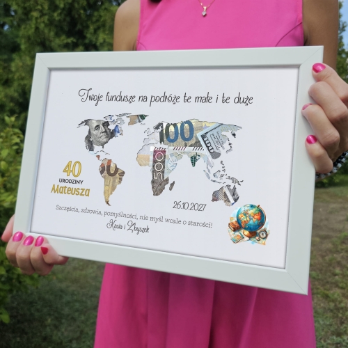 PUDEŁKO NA GOTÓWKĘ ramka mapa świata z kontynenty na urodziny