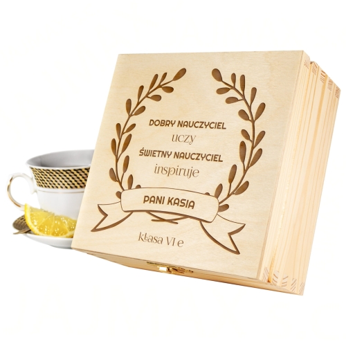 HERBATY DILMAH W OZDOBNYM PUDEŁKU prezent dla nauczyciela dedykacja