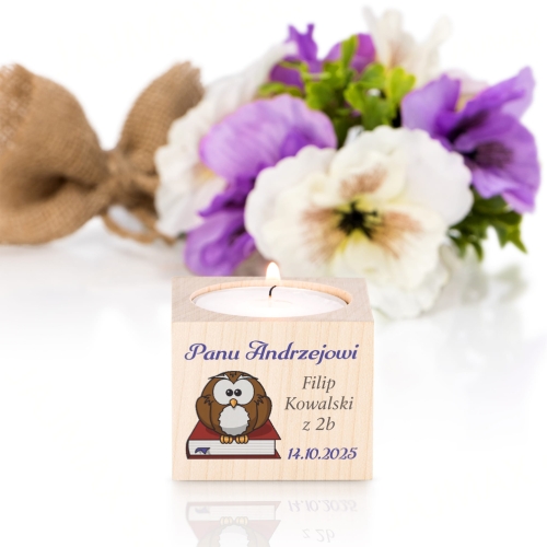 Drewniany świecznik z dedykacją SUPER UPOMINEK DLA NAUCZYCIELA