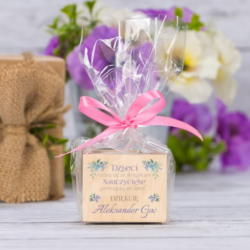 ŚWIECZNIK upominki dla nauczyciela z dedykacją nadruk