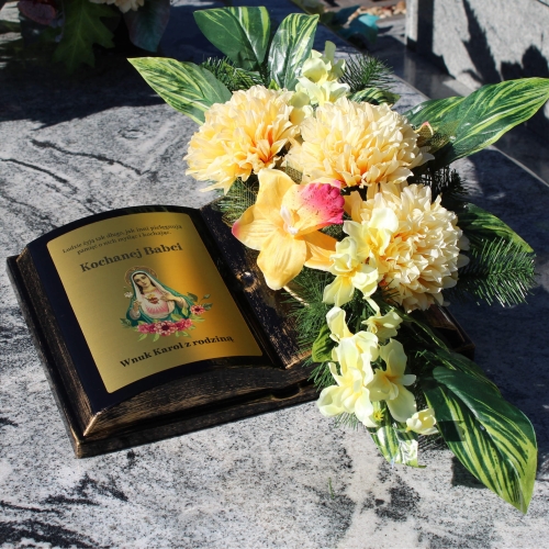 OZDOBA NAGROBNA donica księga z Matką Boską z personalizacją stroik