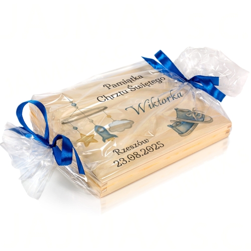 Pomysł na prezent na Chrzest dla chłopca pudełko na gotówkę podpis