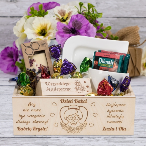 BOX PREZENTOWY DLA BABCI życzenia grawer z imieniem super prezent