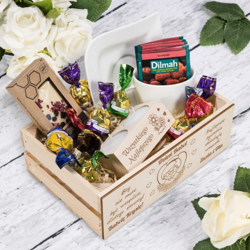 BOX PREZENTOWY DLA BABCI życzenia grawer z imieniem super prezent