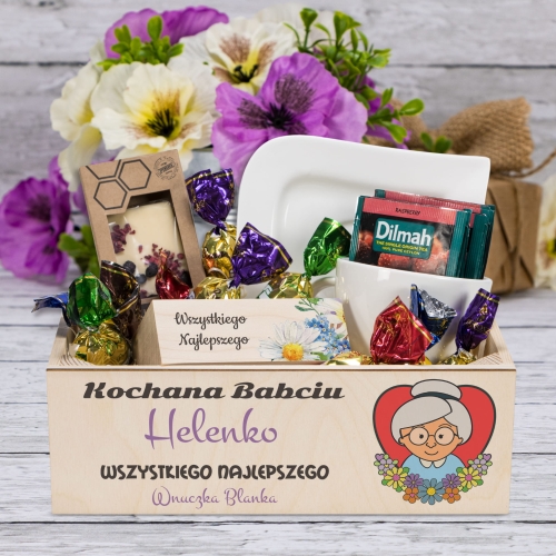 SUPER KOSZ PREZENTOWY zestaw dla Babci na Dzień Babci z imieniem