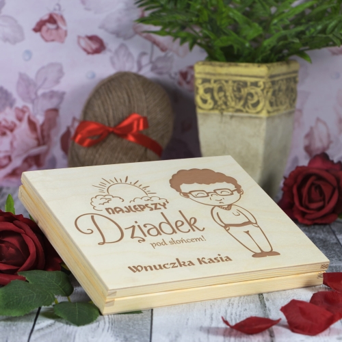 DREWNIANE PUDEŁKO NA CZEKOLADKI MERCI grawer dla Dziadka prezent