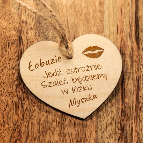 UPOMINEK WALENTYNKI drewniana zawieszka na lusterko auta dedykacja