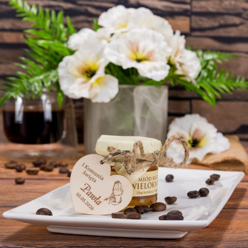 Elegancki zestaw breloczka z miodem jako podziękowanie dla gości komunii