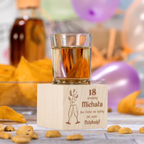 Świecznik PODZIĘKOWANIA DLA GOŚCI na 18 urodziny grawer