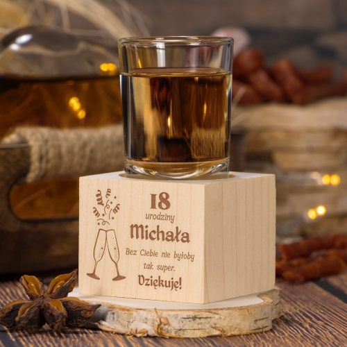 Świecznik PODZIĘKOWANIA DLA GOŚCI na 18 urodziny grawer