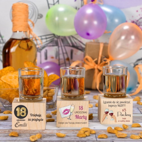 ŚWIECZNIK podziękowanie dla gości na 18 urodziny nadruk