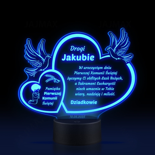 Wielokolorowa statuetka LED z personalizowanym grawerem idealna jako pamiątka komunii dla chłopca