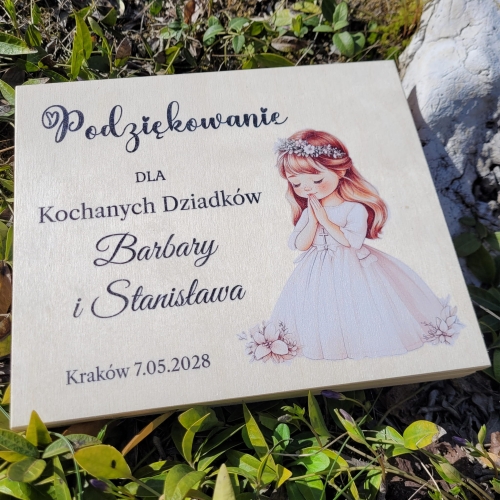 Drewniane pudełko na Merci eleganckie podziękowanie dla dziadków na komunię