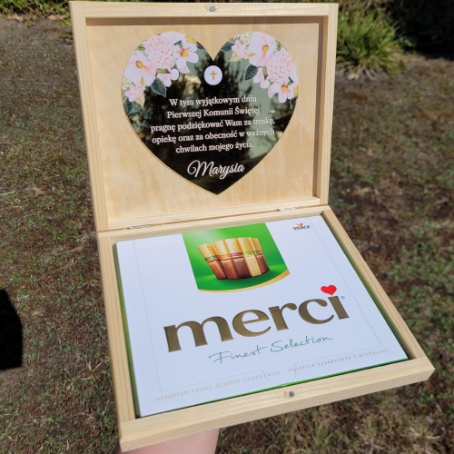 Drewniane pudełko na Merci eleganckie podziękowanie dla dziadków na komunię