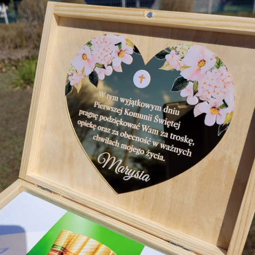 Drewniane pudełko na Merci eleganckie podziękowanie dla dziadków na komunię