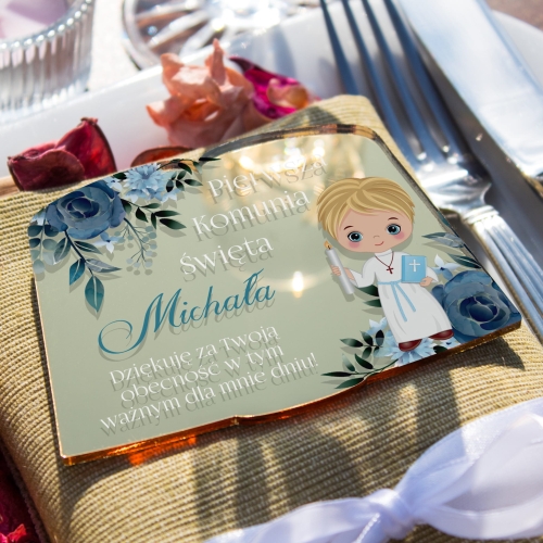 Złoty magnes z imieniem dziecka klasyczne podziękowanie dla gości komunii