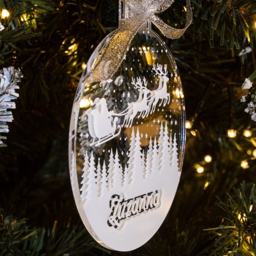 Personalizowana bombka świąteczna z imieniem – złota lub srebrna