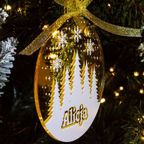 Szklana bombka choinkowa z imieniem - prezent na święta