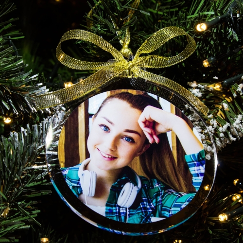 Bombka choinkowa z Twoim zdjęciem – personalizowana ozdoba świąteczna