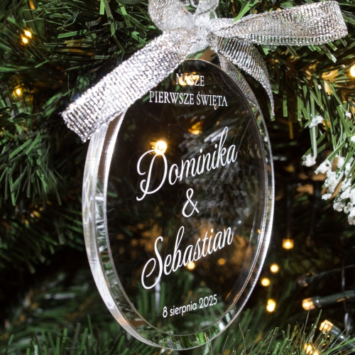 Szklana bombka na pierwsze wspólne święta – personalizowana pamiątka z imionami