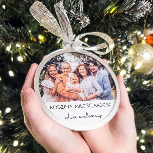 Rodzinna bombka na choinkę ze zdjęciem – personalizowana ozdoba 