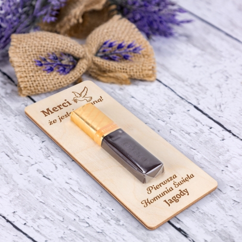 Deseczka z grawerem i czekoladka Merci PREZENT DLA GOŚCI KOMUNIA