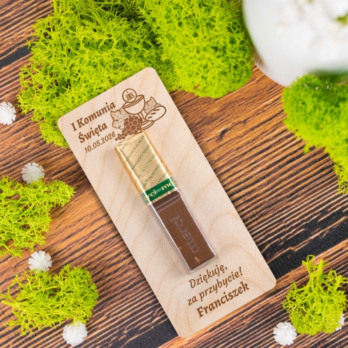 Słodkie podziękowania na komunię deseczka z Merci i imieniem