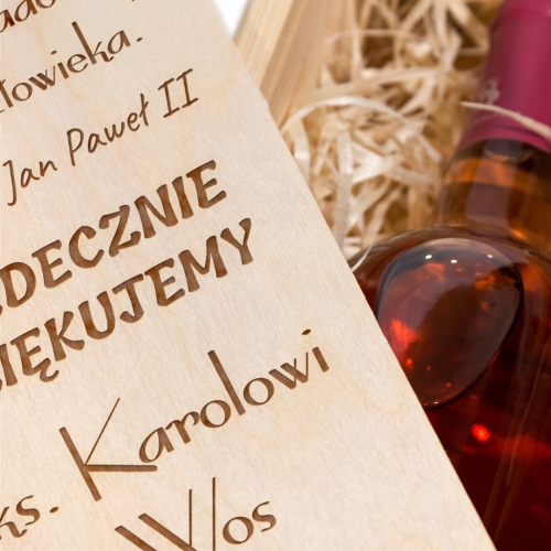 SKRZYNKA NA WINO podziękowania dla Księdza Komunia