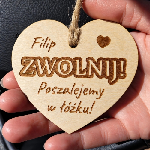Drewniana Zawieszka WARIAT z Imieniem na Dzień Chłopaka i Walentynki