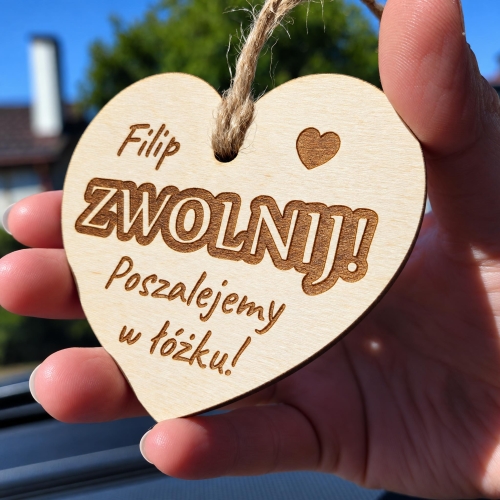Drewniana Zawieszka WARIAT z Imieniem na Dzień Chłopaka i Walentynki