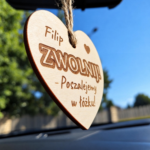 Drewniana Zawieszka WARIAT z Imieniem na Dzień Chłopaka i Walentynki