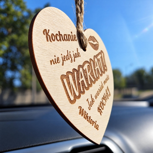 Drewniana Zawieszka do Auta z Imieniem na Dzień Chłopaka i Walentynki