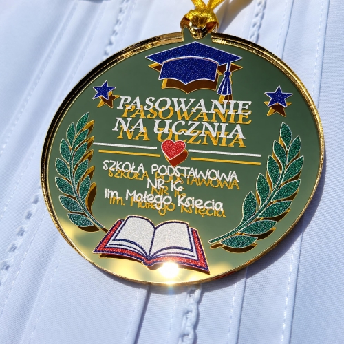 Medal na Pasowanie na Ucznia Personalizowany z Nazwą Szkoły