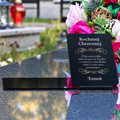 Personalizowana Statuetka Nagrobna z Dedykacją Podstawka pod Znicz