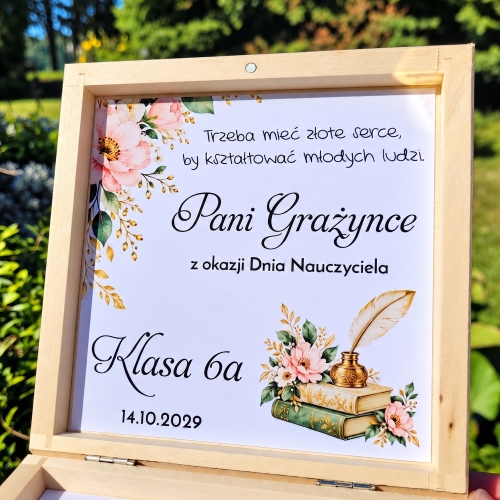 Prezent dla Nauczyciela na Dzień Nauczyciela Pudełko z Dedykacją