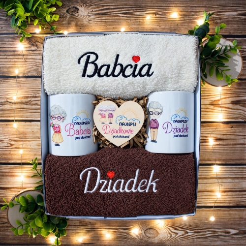 Prezent dla Babci i Dziadka Zestaw Ręczniki i Kubki z Haftem