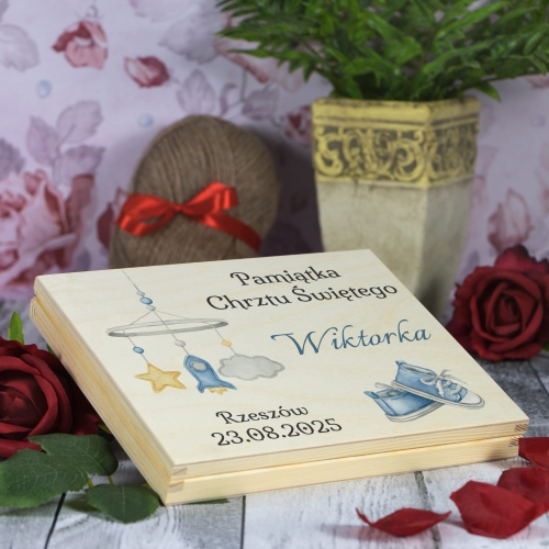 PUDEŁKO Z CZEKOLADKAMI merci prezent na chrzest nadruk