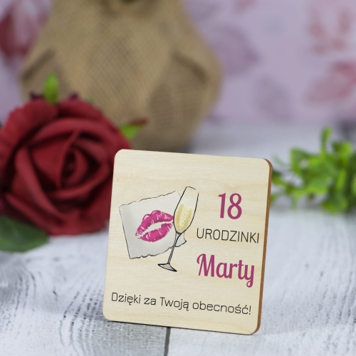 MAGNES kwadrat podziękowanie dla gości na 18 urodziny nadruk