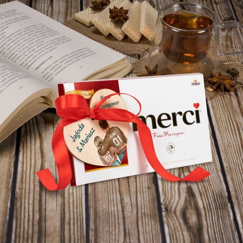 SŁODKI UPOMINEK NA WALENTYNKI czekoladki z sercem nadruk