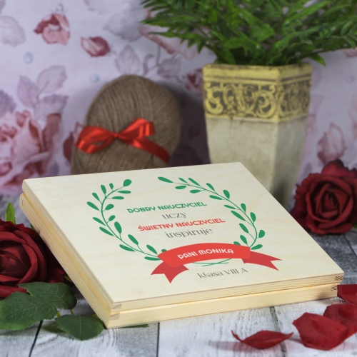 Drewniane pudełko PREZENT DLA NAUCZYCIELA nadruk