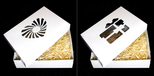 WYJĄTKOWY PREZENT DLA TATY lampka nocna LED dwa serca grawer