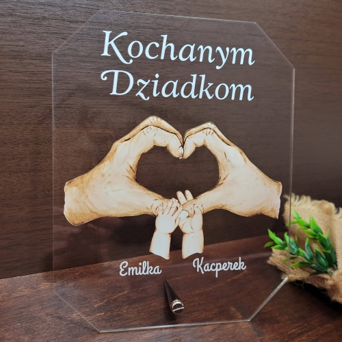 Wyjątkowy prezent dla babci i dziadka STATUETKA AKRYLOWA DŁONIE