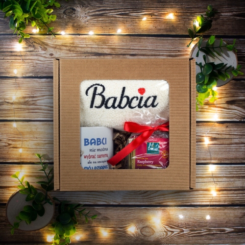 KUBEK HERBATA I RĘCZNIK DLA BABCI zestaw prezentowy na Dzień Babci