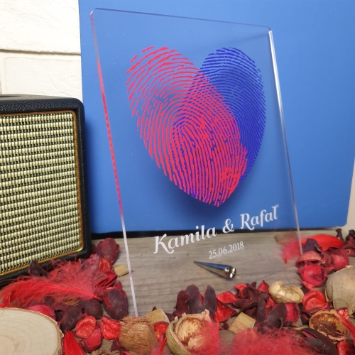 Statuetka FINGERPRINTS nadruk na szkle PREZENT NA WALENTYNKI