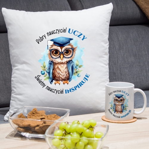 KUBEK I PODUSZKA Z NADRUKIEM DLA NAUCZYCIELA zestaw prezentowy sowa
